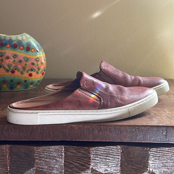 FRYE Shoes Mules Women’s Italian Antiqued Leather Cognac Ivy Slide Sz: 9 - Picture 1 of 6